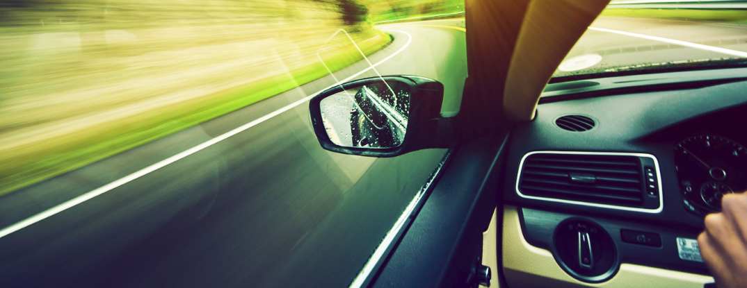 VIAJE SEGURO EN SU AUTOMÓVIL